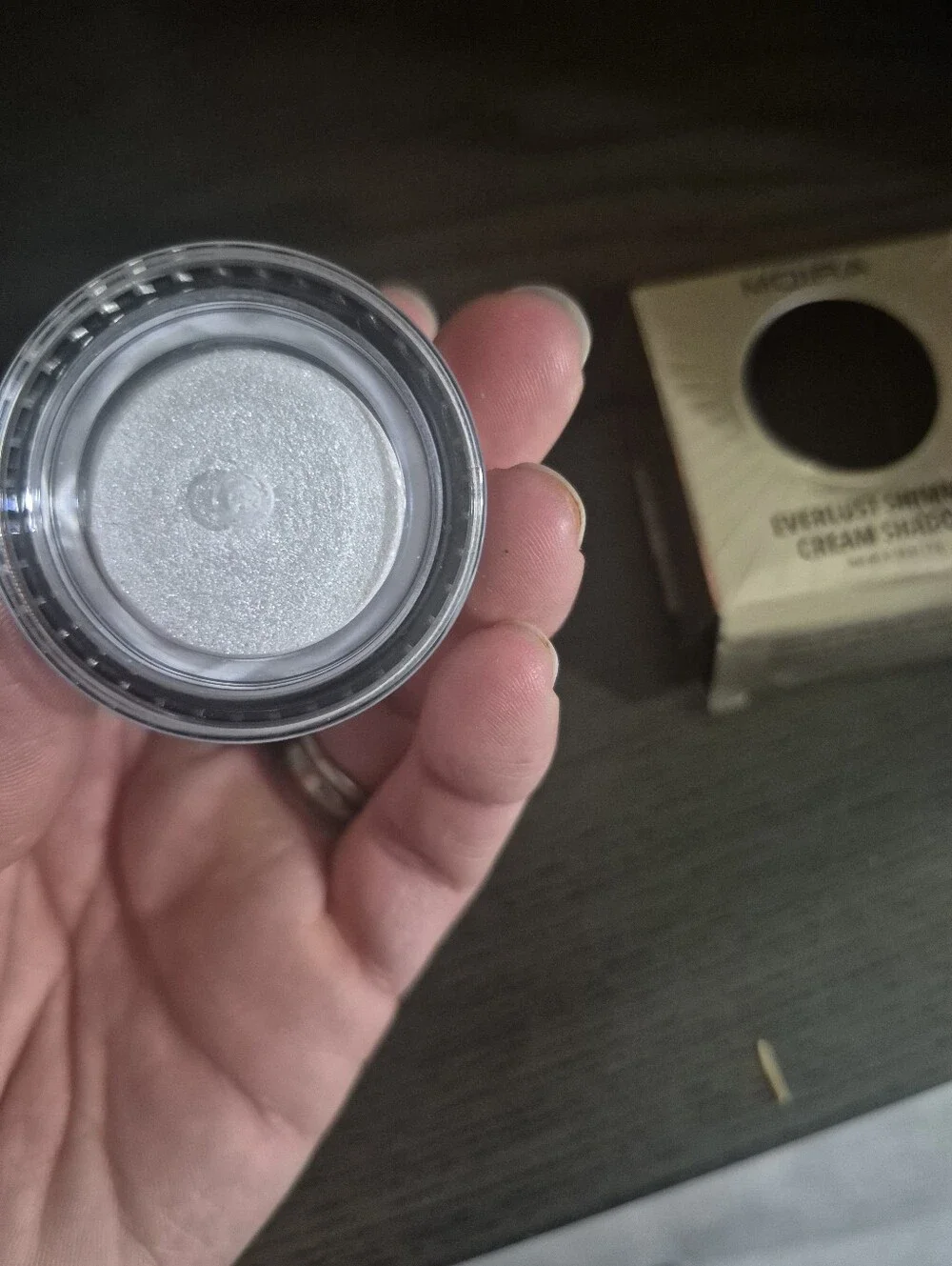 Moira Shimmer Cream Shadow